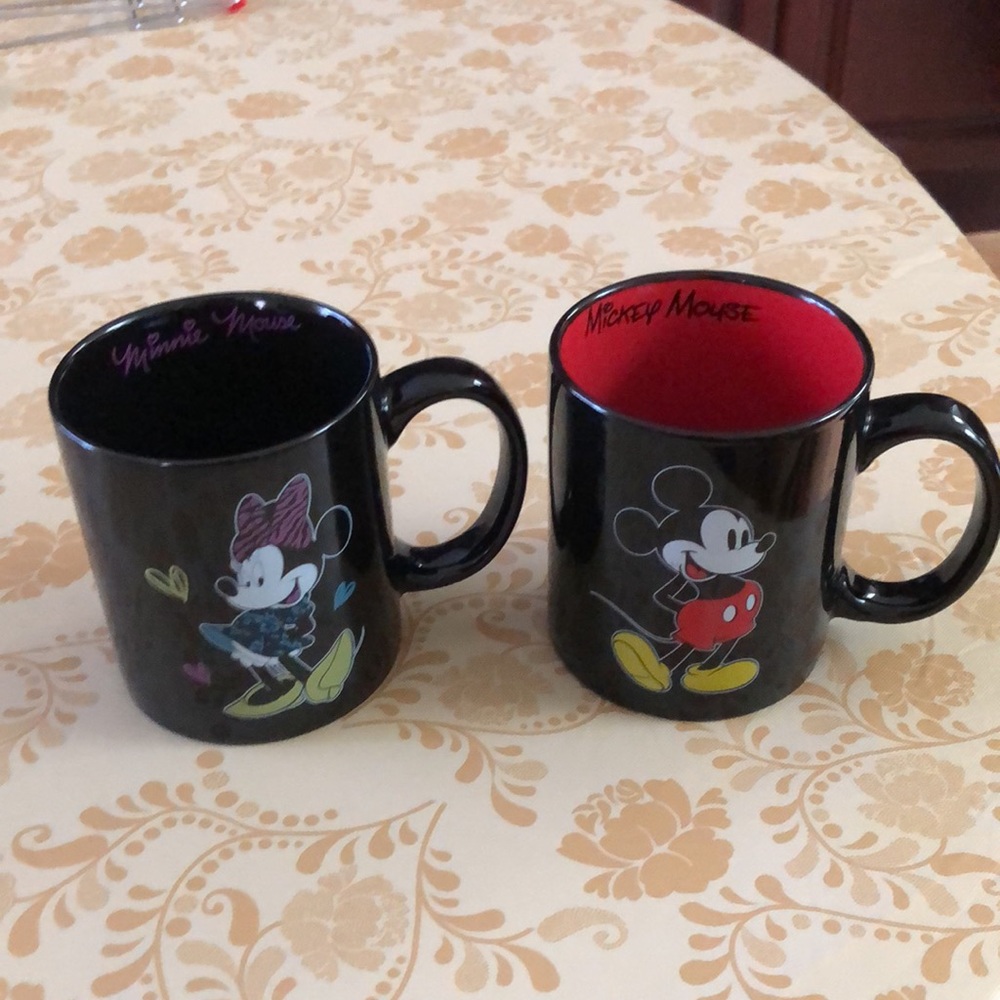 Disney Mickey Mouse and Minnie Mouse cups